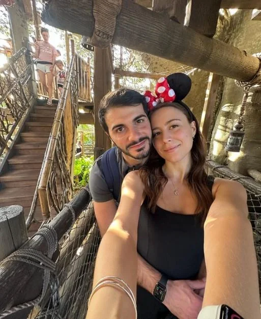 Carlo And Sarah Net Worth (Updated 2025).